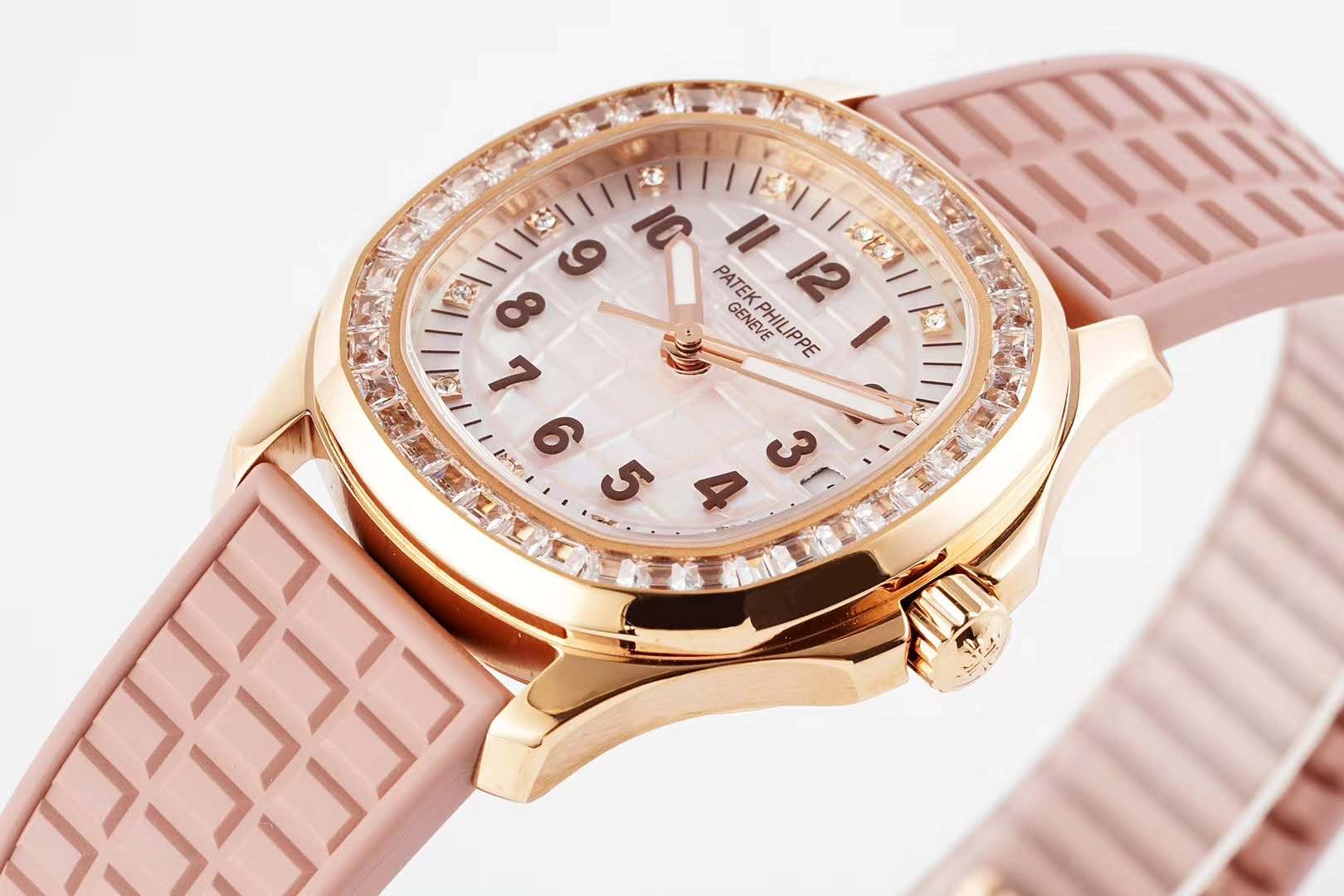 Aquanaut Luce 5072R MOP Dial in Rose Gold