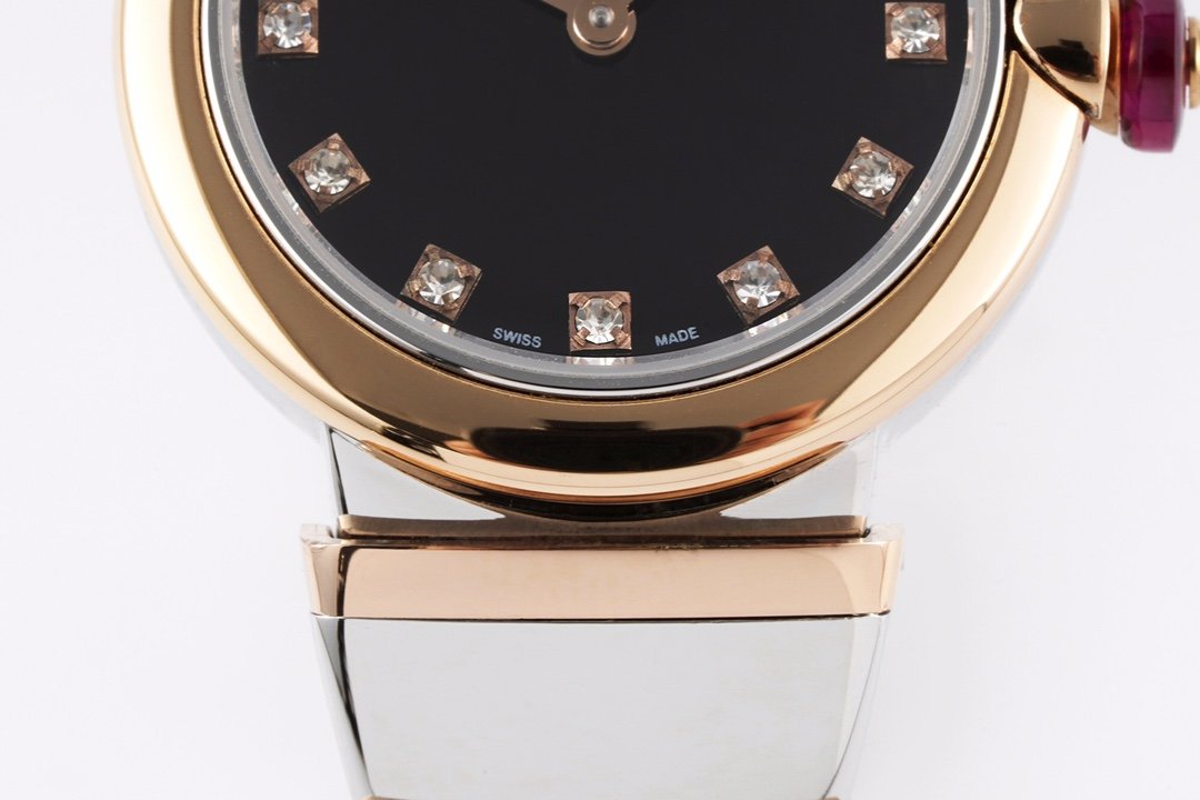Lvcea Black Dial in Rose Gold/Steel