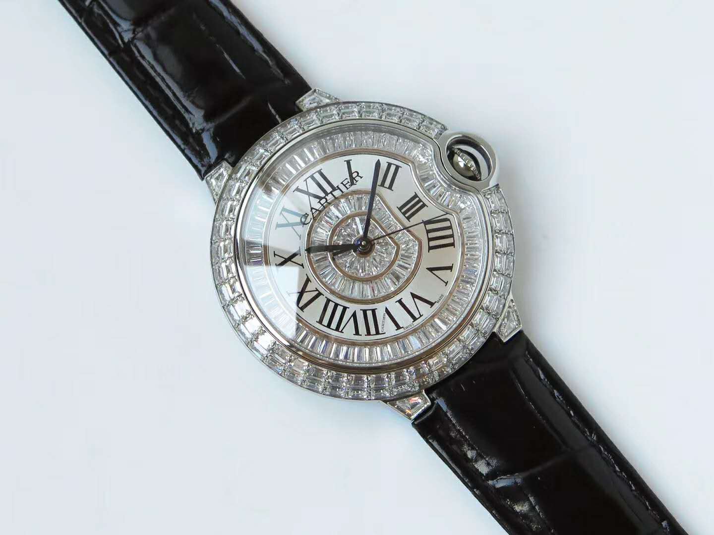 Ballon Bleu de Ca*t1er 42mm White Dial with D1am0nds in Rose Gold