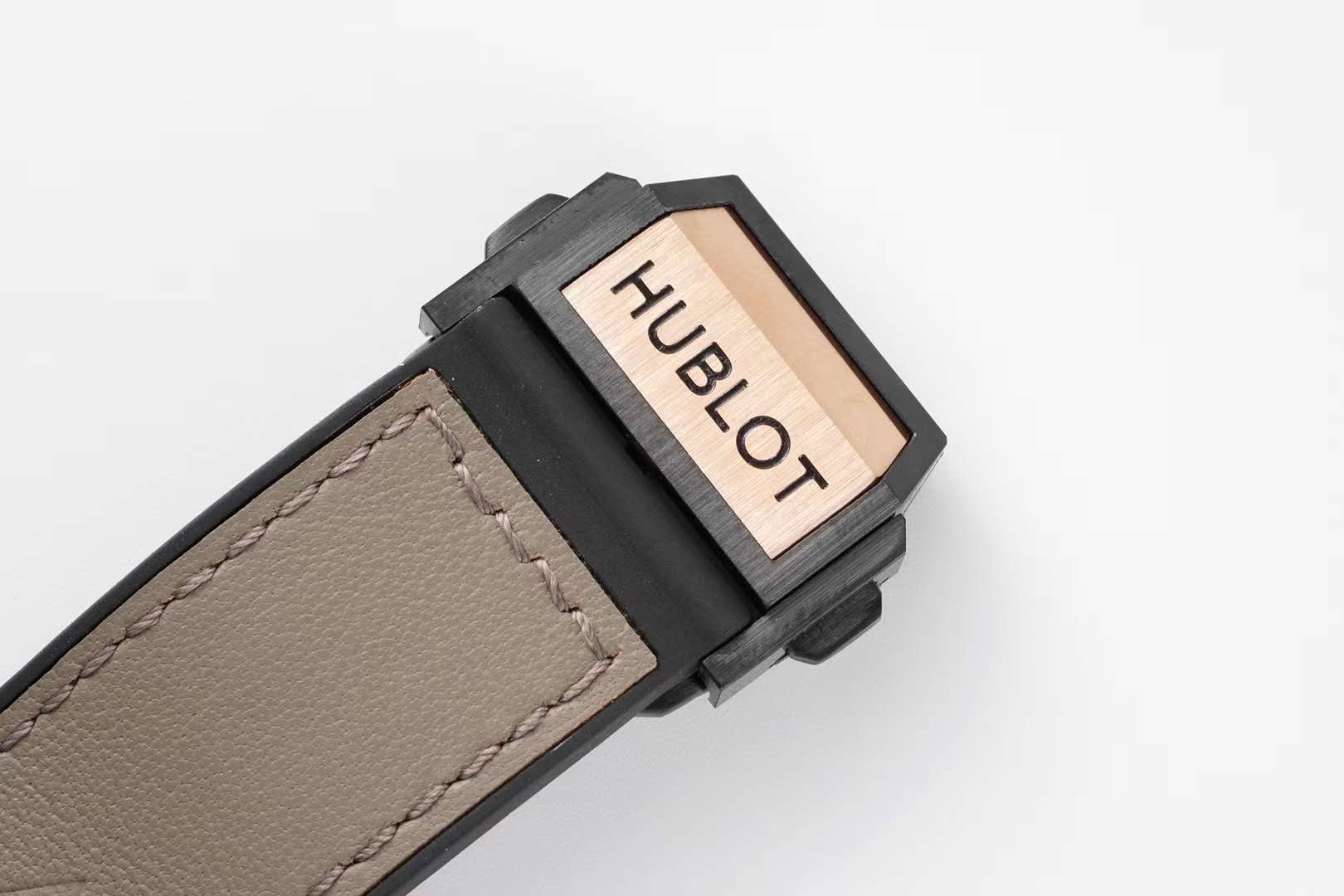 Big Bang Unico Sang Bleu in Rose Gold with D1am0nd Bezel on Brown Leather Strap