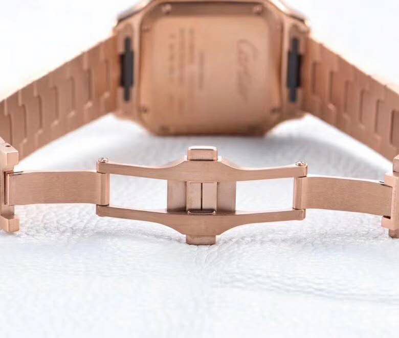 Santos de Ca*t1er White Dial with D1am0nd Bezel in Rose Gold