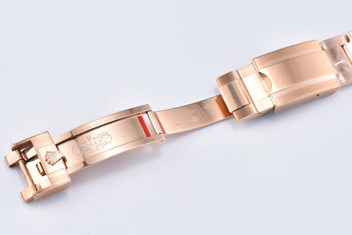 Daytona 116505 Sundust Dial in Everose Gold