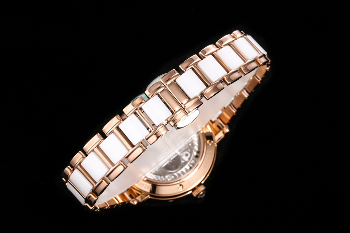 Traditionelle Perpetual Calendar Ultra-Thin 4305T/000R-B947 White Dial in Pink Gold on Bracelet